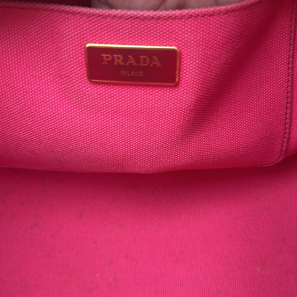 Very rare, beautiful Barbie pink Prada, Canapa, 3400 retail mint condition - Picture 2 of 9